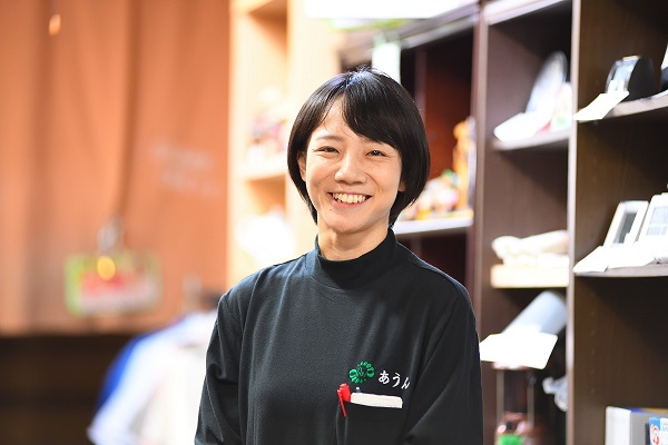 仲嶺菜美子(なかみね なみこ)さん